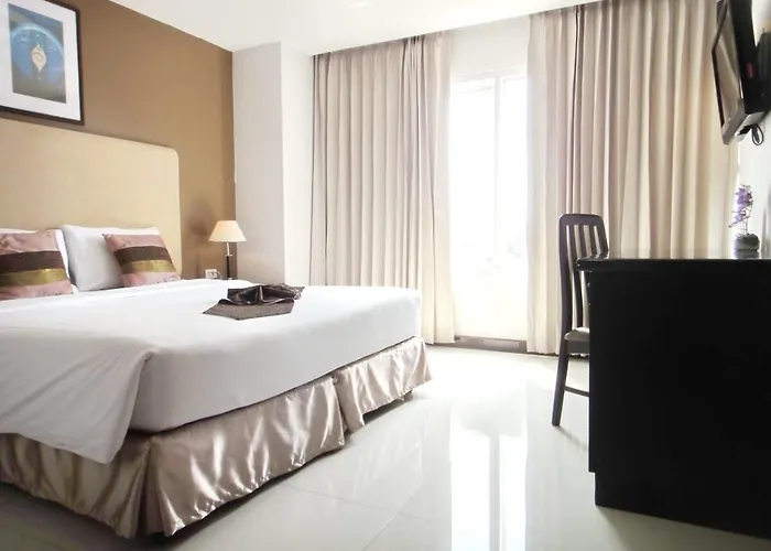 Hotel The Patra